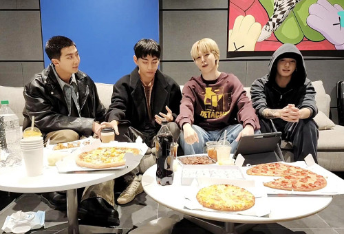 내주 입대를 앞둔 BTS RM, 뷔, 지민, 정국                 [위버스 라이브 캡처. 재판매 및 DB 금지]