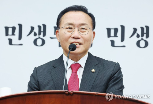 발언하는 윤재옥 원내대표 국민의힘 윤재옥 원내대표가 20일 국회에서 열린 의원총회에서 발언하고 있다. 