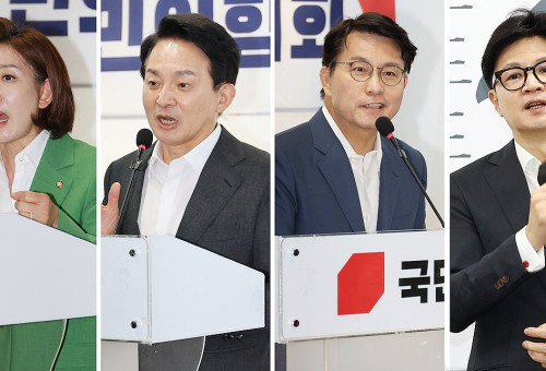 당원 투표 하루 앞둔 당권주자들. 국민의힘 전당대회 당원투표를 하루 앞둔 18일 당대표 후보들의 모습. 왼쪽부터 여의도 당사에서 열린 국민의힘 서울시당 여성위원회 대회에서 지지를 호소하는 나경원·원희룡·윤상현 후보. 서울시의회 간담회에 참석한 한동훈 후보. 