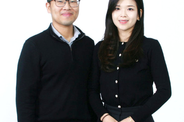 앤드류, 케이티 최 약사 부부