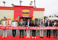 롯데리아 풀러턴점 개장.                            롯데GRS 제공]