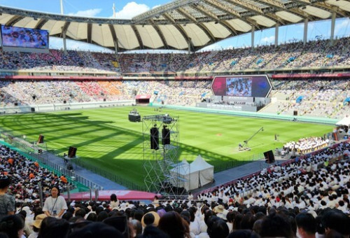 3일 서울 월드컵경기장에서 열린 '빌리그래함 전도대회 50주년 기념대회' 모습.ⓒ데일리굿뉴스